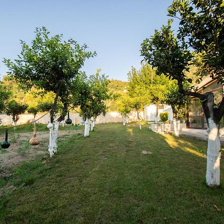 Villa To Ktimataki à Agios Gordios  Extérieur photo