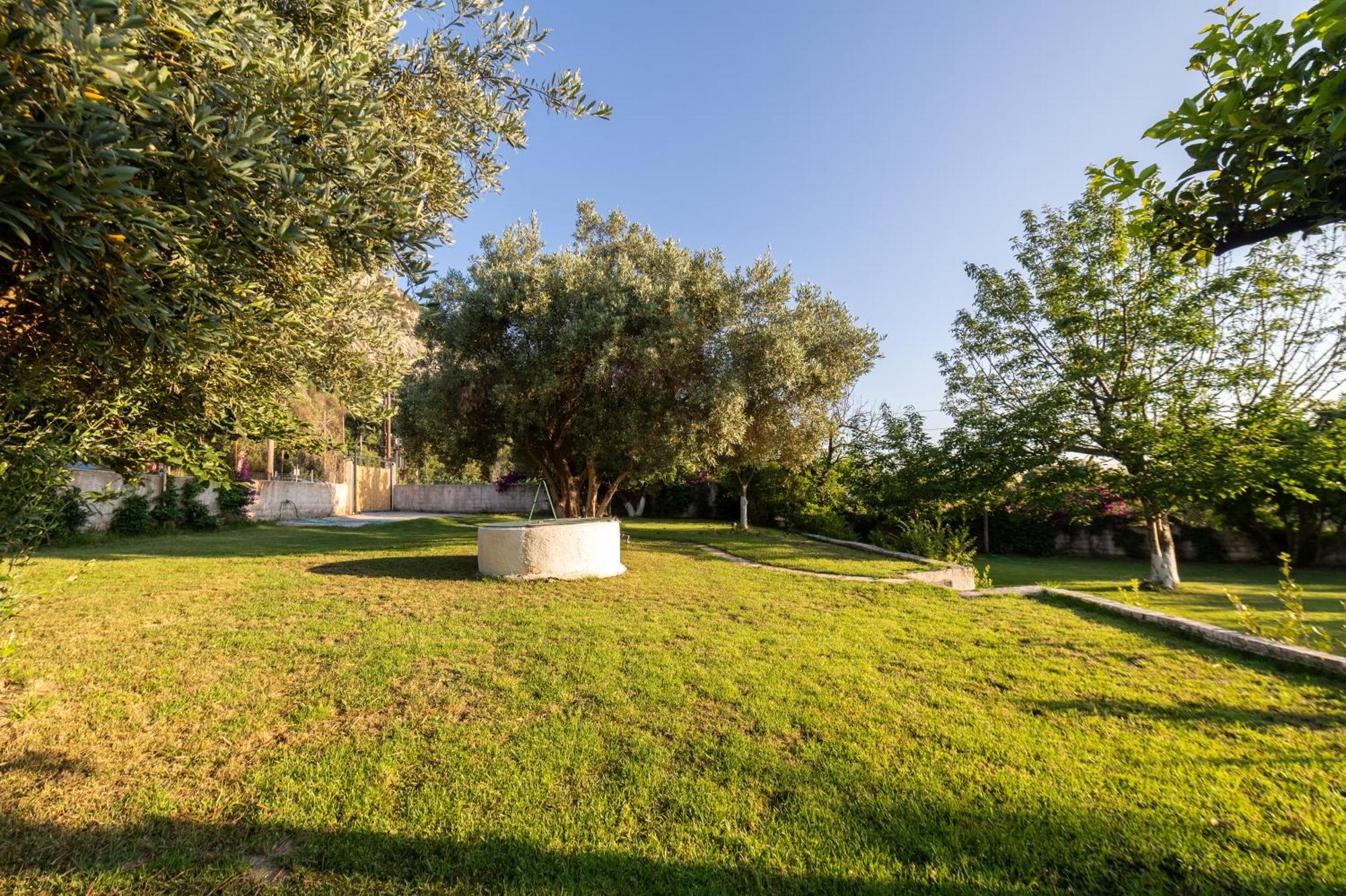 Villa To Ktimataki à Agios Gordios  Extérieur photo